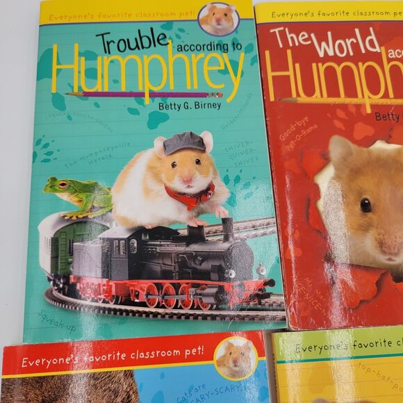 According To Humphrey Paperbacks - Lot of 4 Books - Used/Preowned - Picture 2 of 15